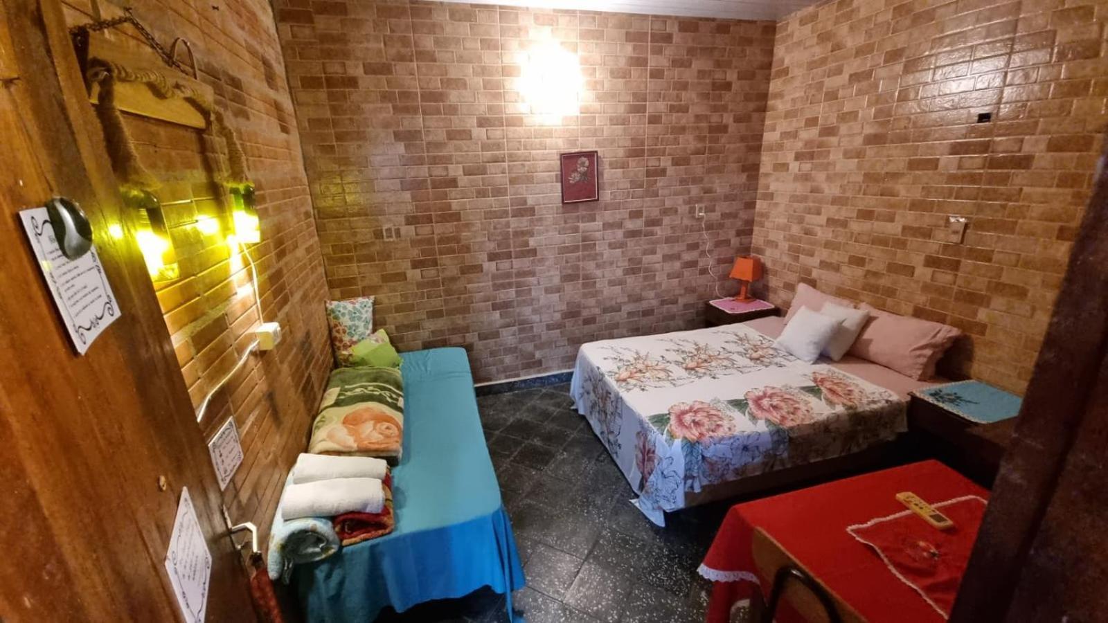 Hostal Jardin De Luque サン・ロレンソ エクステリア 写真