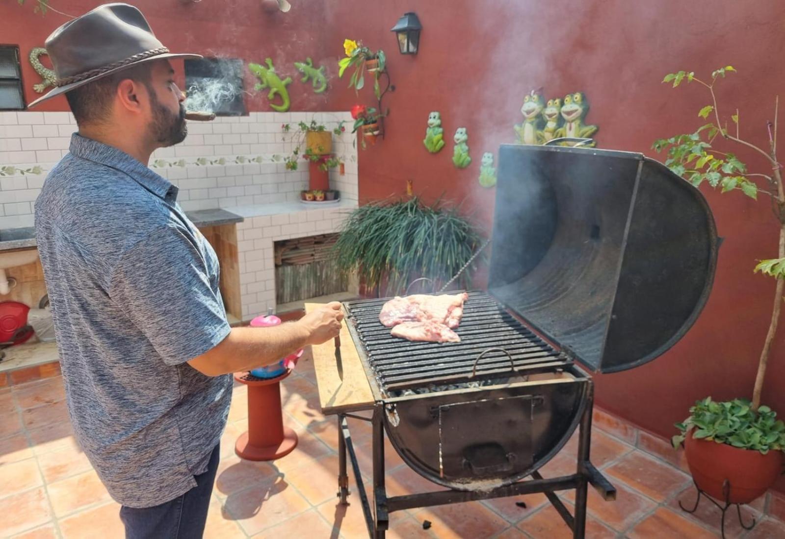 Hostal Jardin De Luque サン・ロレンソ エクステリア 写真